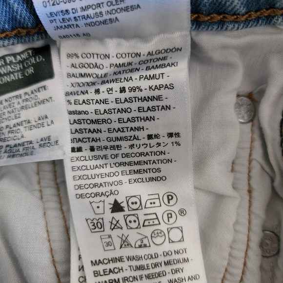 LEVI'S 501 BUTTON FLY LOGO SHORTS - Picture 7 of 9